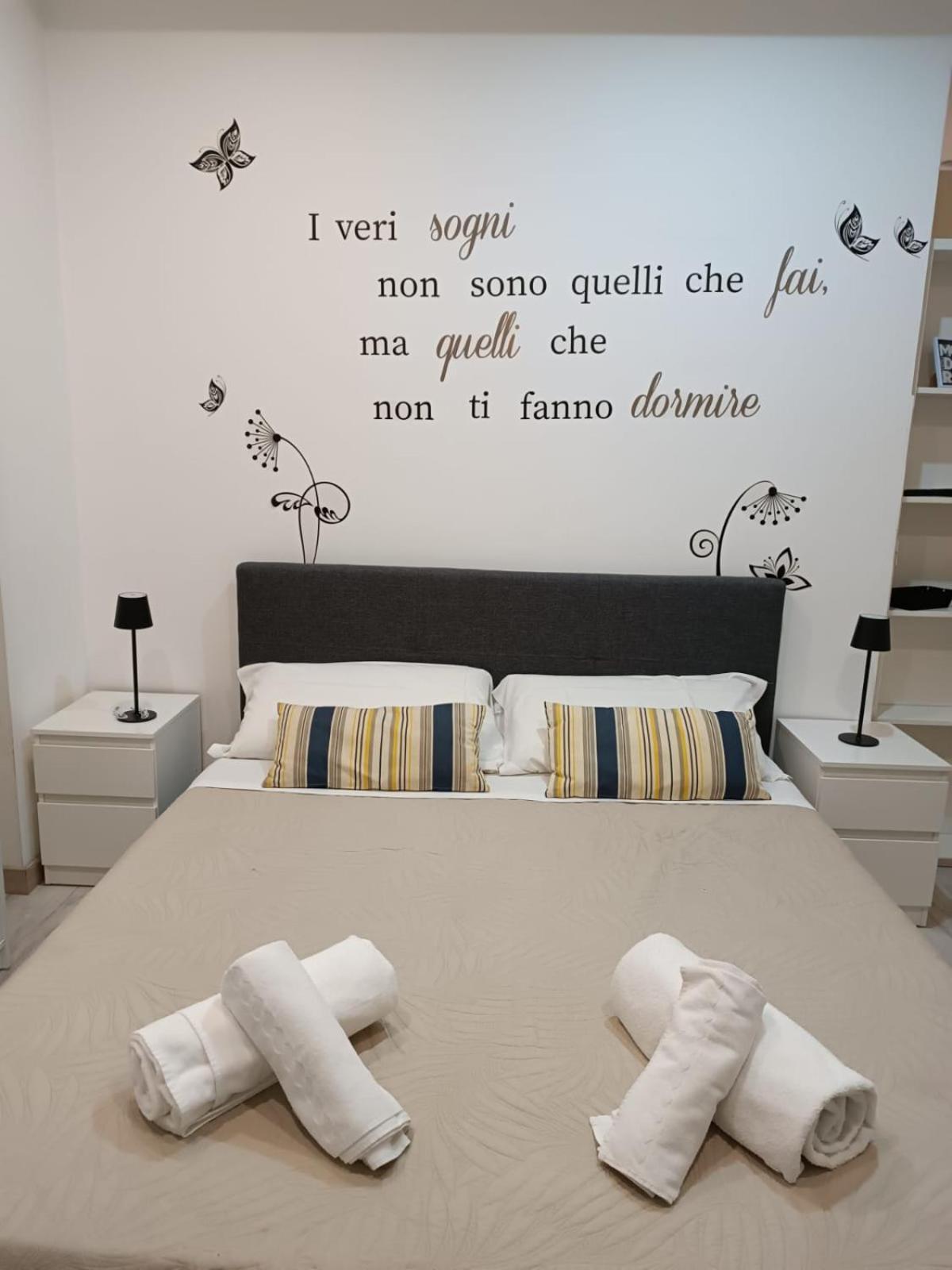Studio Metro Bologna Roma Ngoại thất bức ảnh